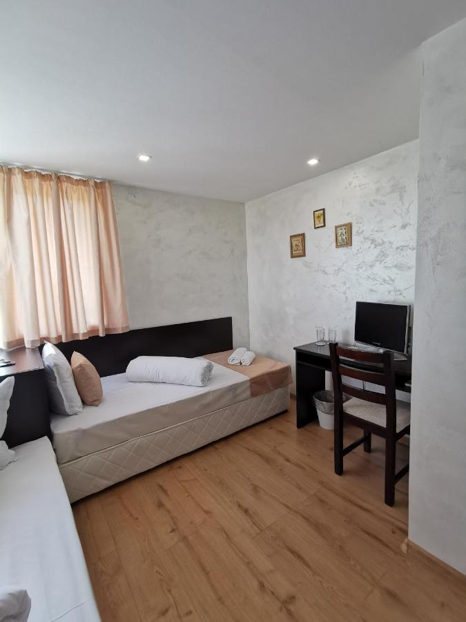 Hotel Swiss Shumen Luaran gambar