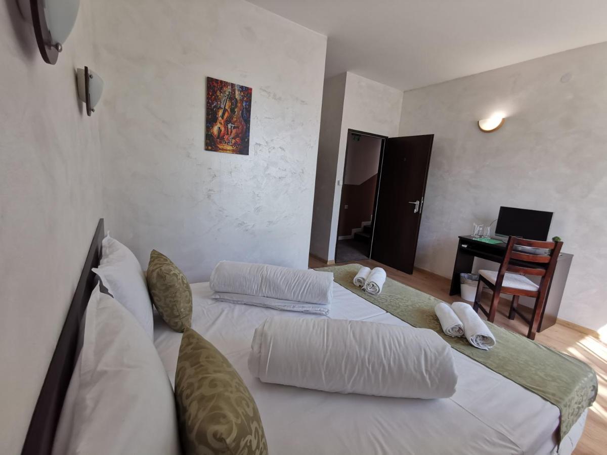 Hotel Swiss Shumen Luaran gambar